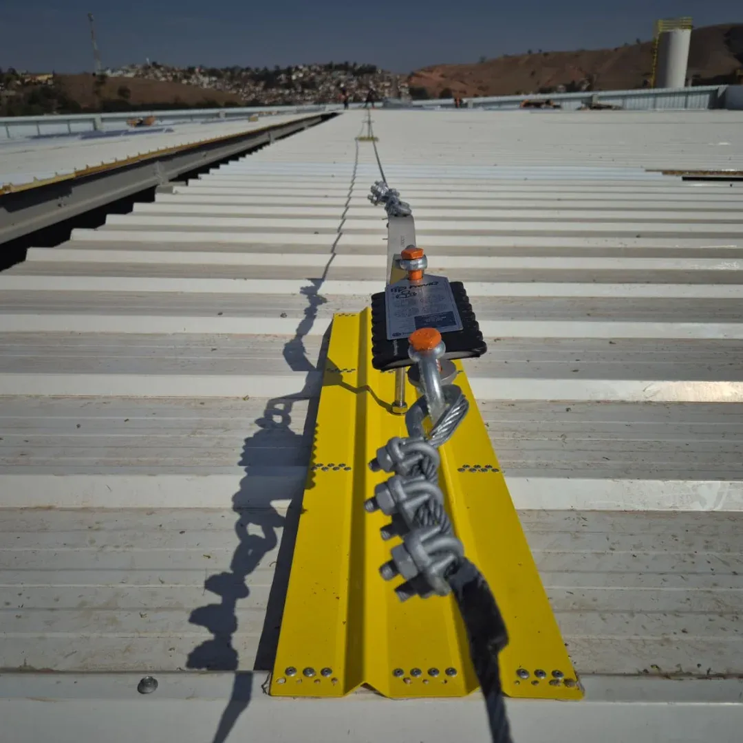 Linha de vida telha trapezoidal