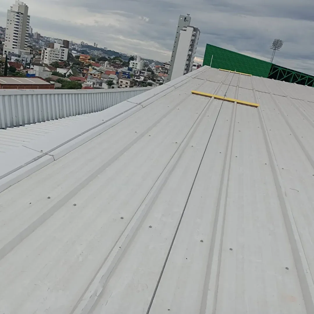 Linha de vida telha trapezoidal